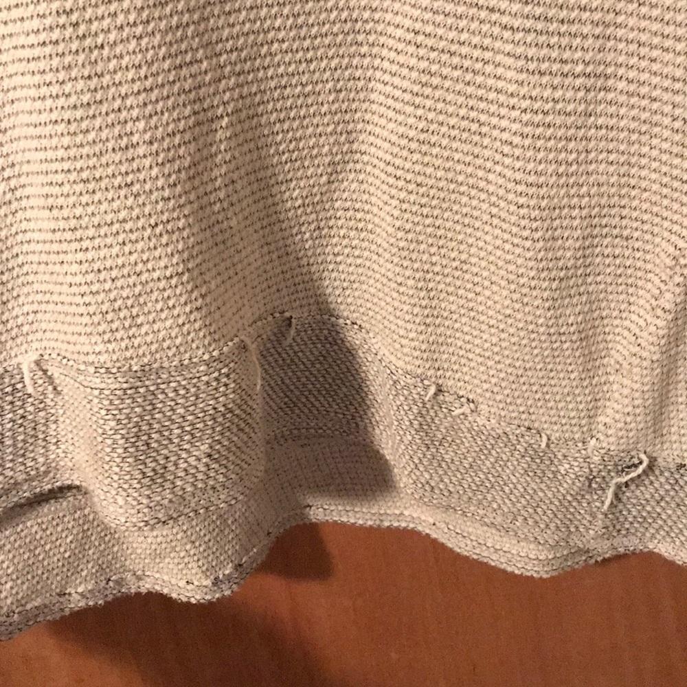 Sweater - Picture 6 of 7